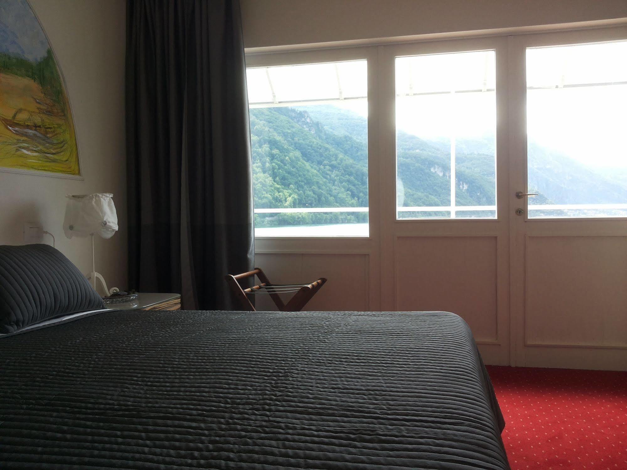 Hotel Nautilus Вальмадрера Экстерьер фото